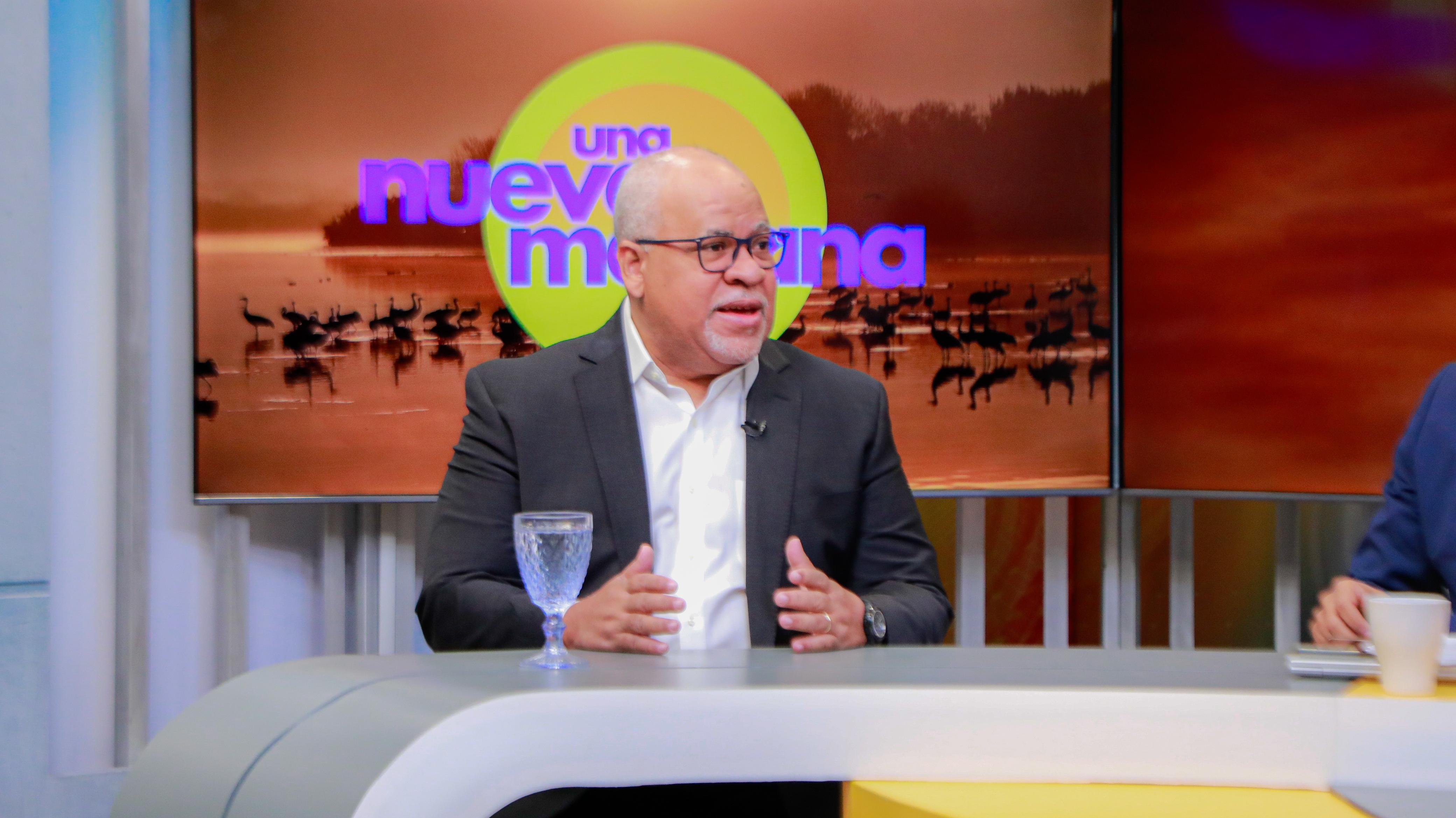 Director En Programa Una Nueva Manana 